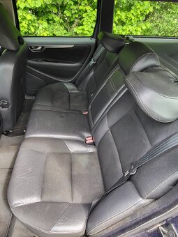 Volvo V70 2.4 TD - 4