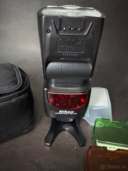 Nikon SB-700 Blesk - 4
