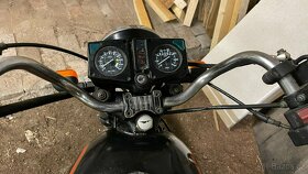 Moto Guzzi custom 125 - 4
