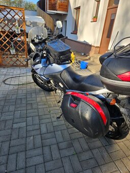 Suzuki V-Strom 650, r. v. 2006 - 4