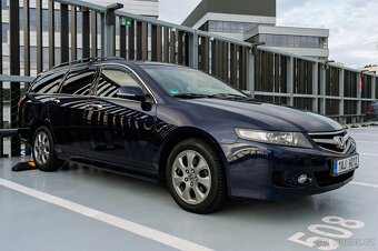 Honda Accord 2.0i Sport - 4