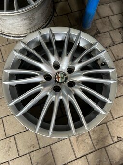 Prodám originální alu kola 5X110 R17 Alfa Romeo - 4