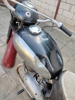 Jawa 250/353 - 4