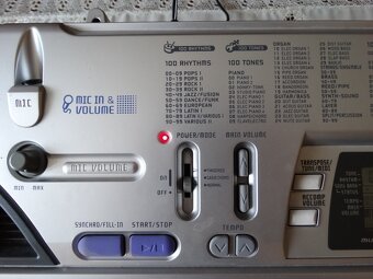 Klávesy Casio CTK-496 + sustain pedál + mikrofon + adaptér - 4