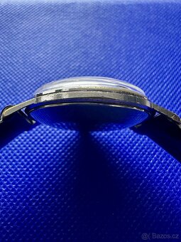 Staré hodinky Prim - Traktor - Indián - 4