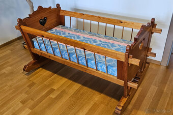 Dřevěná kolébka pro miminko - 4