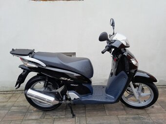 Honda SH 125i, 2006, moc pěkný stav - 4