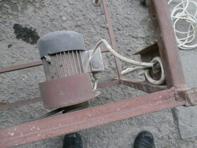 Cirkulárka domácí výroba za 500 kč - 4