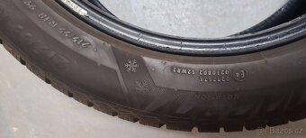 Prodám 4Ks Zimních Pneumatik 215/55 R18 - 4