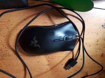 Razer Ornata Chroma a DeathAdder Elite - 4