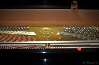 YAMAHA - Piano - Pianino - Model V 118 N-T - černé leštěné - 4