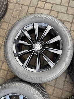 ORIGINÁL Alu Volkswagen PHILADELPHIA R17, 5x112 - LETNÍ PNEU - 4