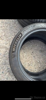 275/40 r19 - 4