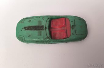 Retro plastové autíčko - 4