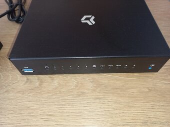 Turris Omnia 2GB, 5GHz a 2.4GHz WiFi - 4