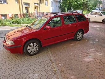Škoda Octavia 1.6i rok 2009 - 4