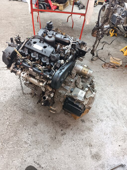 2.7 HDI UHZ 150kw V6 Peugeot Citroen motor + díly - 4