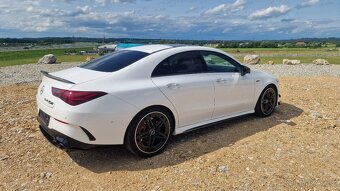 SKLADEM Mercedes Benz CLA 45S AMG / Full výbava / 2024 / 4M+ - 4