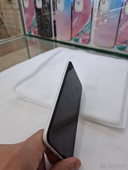 Samsung Galaxy A20e - 4