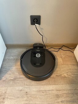 iRobot Roomba i7 a Brava Jet M6 - 4