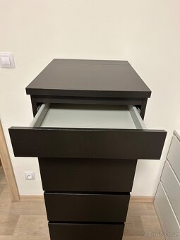 Komoda MALM se zrdcadlem - 6zásuvek - 4