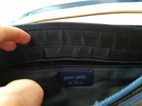 Modrá lakovaná kabelka Pierre Cardin - 4