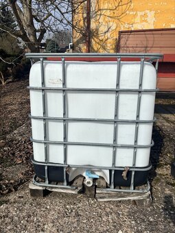 Nádrž na vodu 1000l - 4
