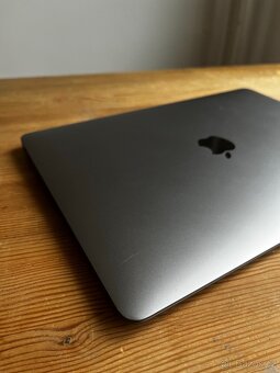Apple MacBook Air M1 (2020), 256GB SSD, 8GB RAM – Space Gray - 4