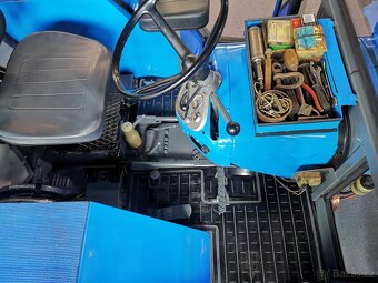Gumová rohož Zetor 5511, 5611, 5711, 5745, 6711, 6745 ,6911. - 4