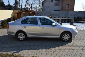 Škoda Octavia II krátká 1.8TSI 118kW 11/11 klima - 4