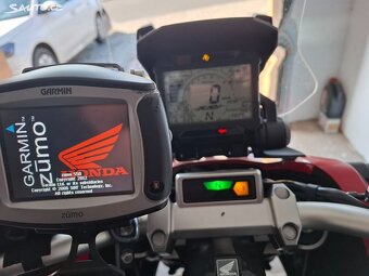 Honda ADV 750, X-ADV, původ ČR, Honda serv. rv.2019 - 4