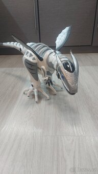 Chodící dinosaurus - 4