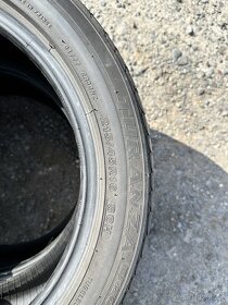 Bridgestone 215/45/16 - 4