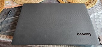 Lenovo V130-15IKB - 4