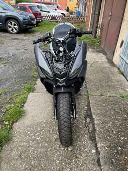 Dily Aprilia SR GT 125 - 4