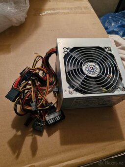 LC Power LC420H-12 – 420 W ATX zdroj (PC) - 4