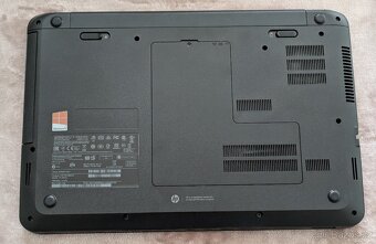 Notebook HP 15-d054sc černý lesklý - 4