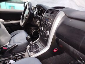 Suzuki grand Vitara - 4