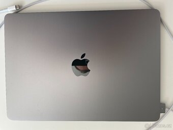 Apple MacBook Air M3 8GB - 4
