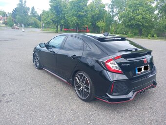 Honda Civic 1.5i VTEC Sport Plus 134 kW Manuál - 4