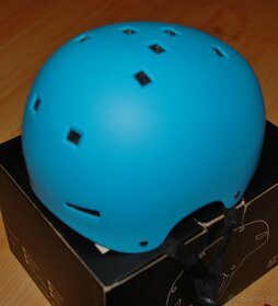 Sport Helmet Loogu tyrkys velikost S 51-54 377g - 4