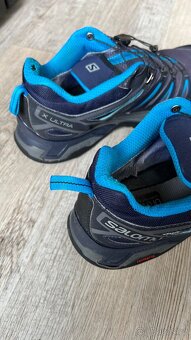 Modré trekkingové boty Salomon X Ultra 3 GTX. Crosspeedové g - 4