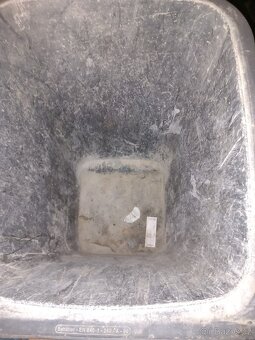 Plastová popelnice 240L - 4