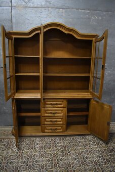 Třídveřová Vitrína - 4