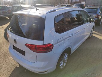 VW Touran 2.0tdi manuál, ACC - 4