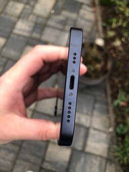 iPhone 12 64Gb v hezkém stavu....černý - 4