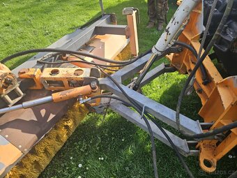 čelní zametací koště Schmidt 2,4m - 4