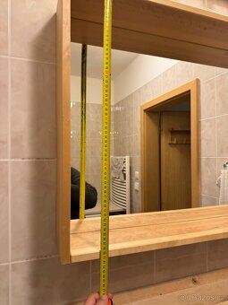 Zrcadlo s poličkou - 4