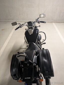 Suzuki M 800 Intruder - 4