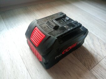 Akumulátor - baterie Bosch 18V 8 Ah - 4